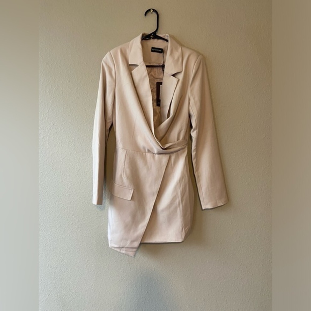 PrettyLittleThing Cream Asymmetrical Blazer Dress